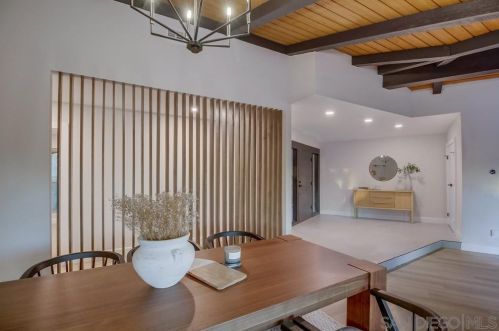 2502 Singing Vista Way, El Cajon CA  92019-2740 exterior