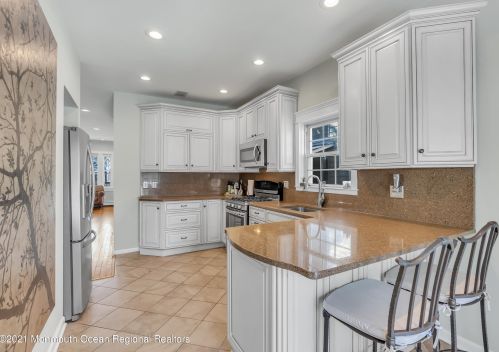 119 Pearl St, Tinton Falls NJ  07701-1522 exterior