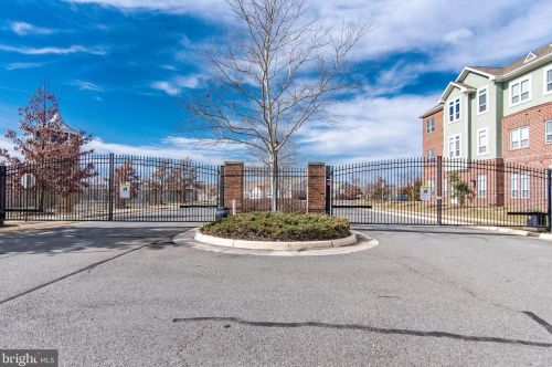 8980 Fascination Ct, Lorton VA  22079-5717 exterior