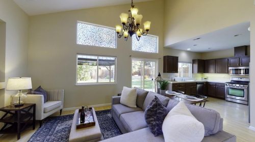 1550 Foxwood St, Hollister CA  95023-8048 exterior