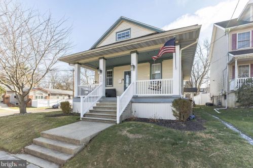400 Albany Ave, Barrington NJ  08007-1034 exterior