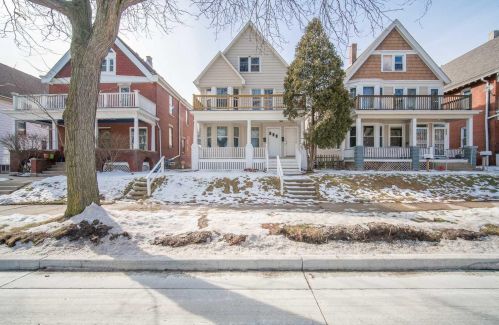2621 Humboldt Blvd, Milwaukee, WI 53212-3022