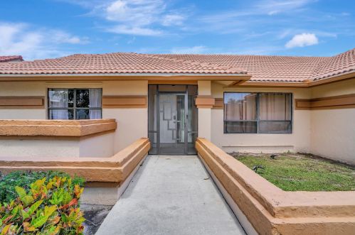 9501 Majestic Way, Boynton Beach FL  33437-3301 exterior