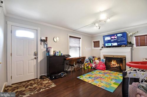 4802 Lancaster St, Harrisburg, PA 17111-3458