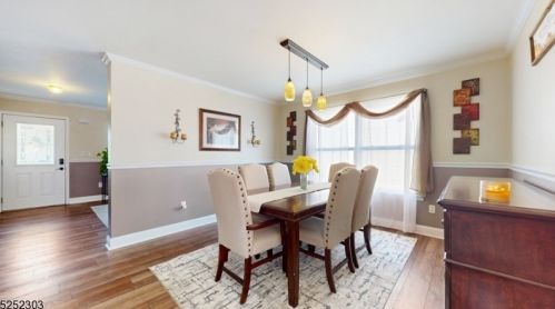 326 Angle Ave, Manville NJ  08835-2318 exterior