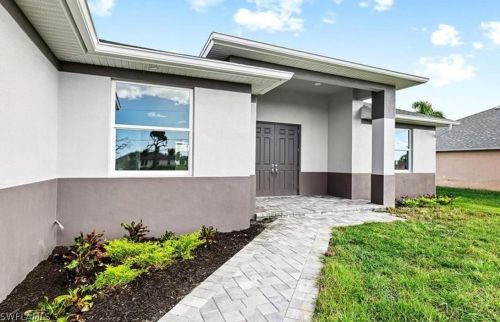 2153 18th Ave, Cape Coral, FL 33990-4707
