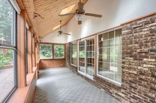 2901 Rosedale Ave, New Castle PA  16105-1217 exterior