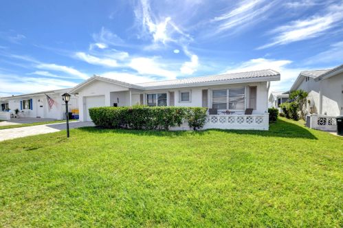 1830 17th St, Boynton Beach, FL 33426-6407