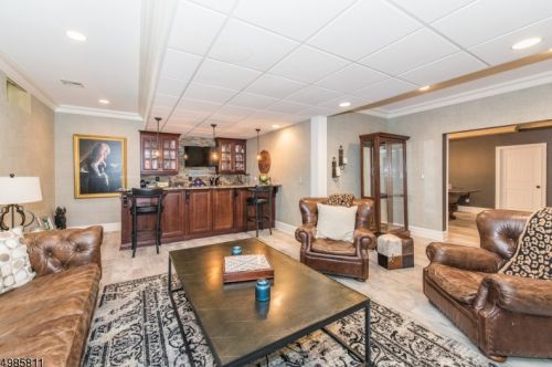 11 Parkview Rd, Chatham Township NJ  07928-1420 exterior