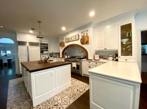 3711 32nd Ter, Hollywood FL  33021-2620 exterior