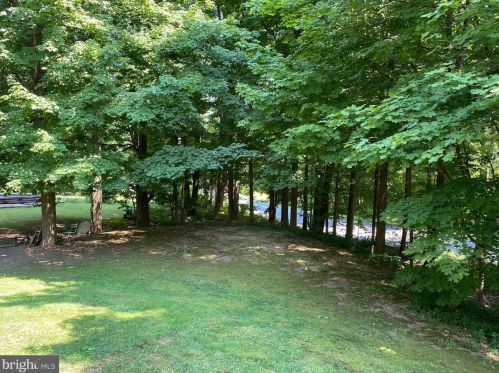 471 Seltzer Rd, Primrose, PA 17901-8765