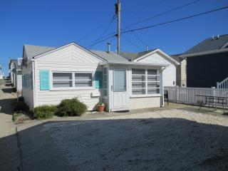 19 Shell Way, Lavallette NJ  08735-1830 exterior
