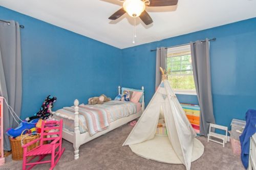 13 Harbor View Dr, Andover NJ  07821-4022 exterior