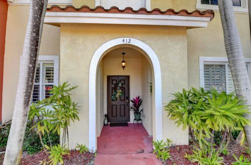 412 Bayfront Dr, Boynton Beach, FL 33435-8643