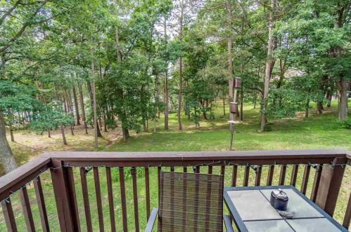 12 Maple Trl, Wisconsin Dells, WI 53965-8842