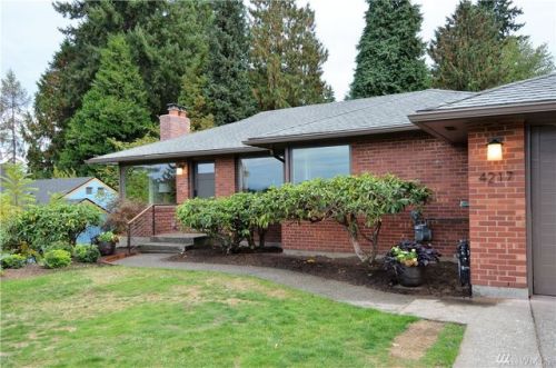 4217 124 St, Seattle WA  98168-2588 exterior