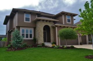 5514 Chouteau St, Shawnee Mission KS  66226-2304 exterior