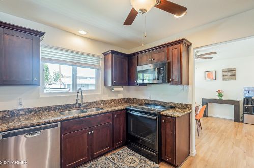 7819 17th Ave, Phoenix AZ  85021-7011 exterior