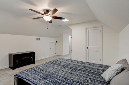 2908 77th St, Milwaukee WI  53222-5016 exterior