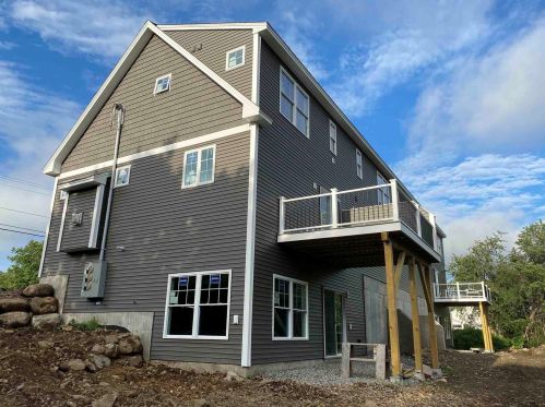 46 Lovell Rd, Stratham NH  03885-2218 exterior