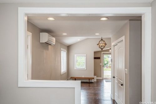 17 Teed St, Huntington Station NY  11746-4331 exterior