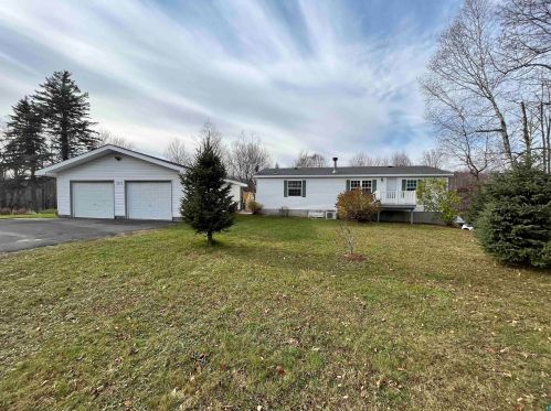 3613 Haines Rd, Duluth MN 55811-3733 exterior