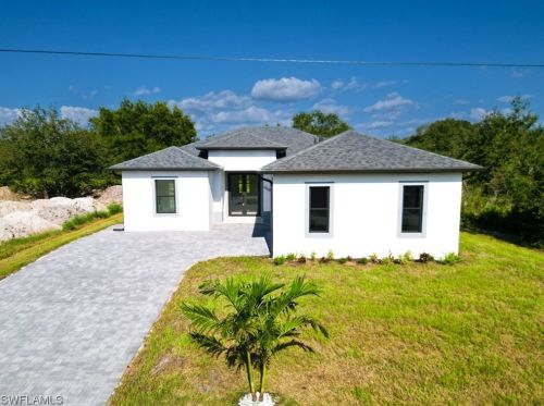 6005 Beth Ave, Lehigh Acres, FL 33971-6702