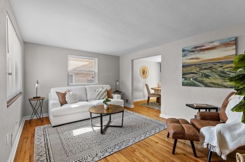 2388 Groveland St, Pittsburgh, PA 15234-2918
