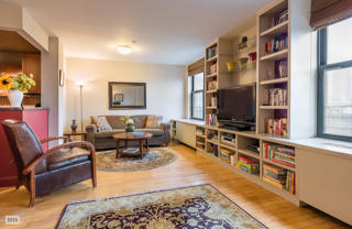 937 Union St, Brooklyn, NY 11215-1686