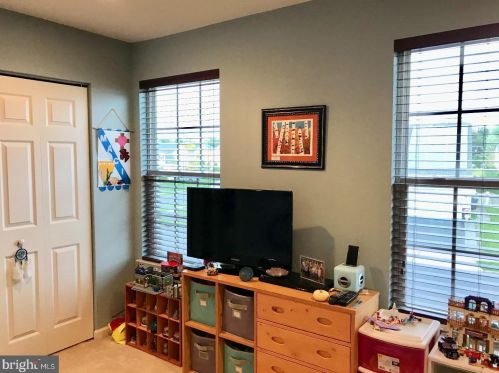 602 Archibald Ln, Florence NJ  08518-4010 exterior