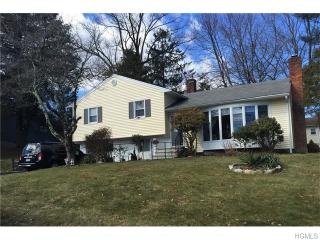 14 Edgewood Rd, Hartsdale, NY 10530-1225