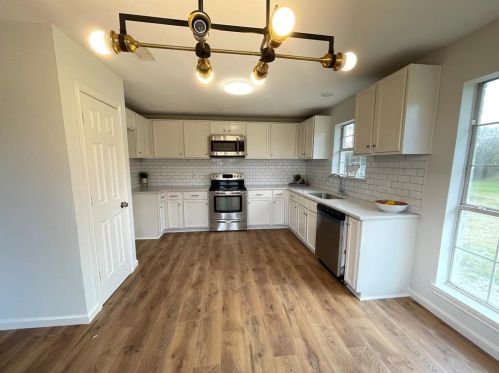 2140 Northshore Rd, Quinlan TX  75474-9024 exterior