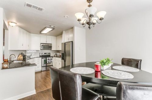 2615 Mccart Ave, Fort Worth TX  76110-2230 exterior