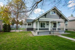 5217 Maple St, Spokane, WA 99205-5527