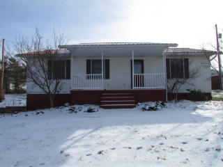3976 Newark Rd, Zanesville, OH 43701-8815