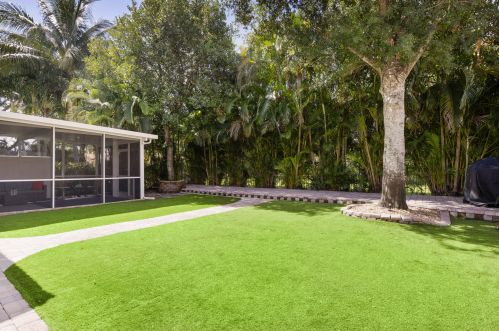 4895 Classical Blvd, Delray Beach FL  33445-1222 exterior