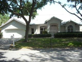 5305 Gardens Dr, Sarasota, FL 34243-3049