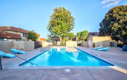 5180 Dover Dr, Buena Park CA  90623-2313 exterior