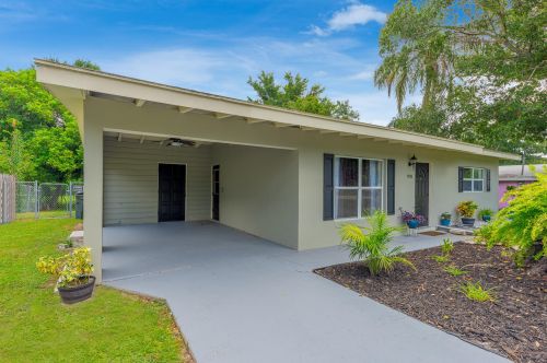 1106 York Ave, Fort Pierce, FL 34982-3502