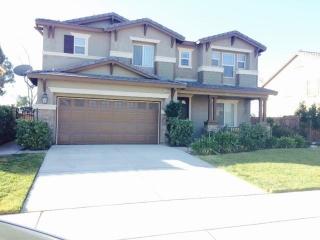16445 Breezy St, Fontana, CA 92336-4256