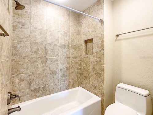 5056 Neptune Cir, Oxford FL  34484-3794 exterior