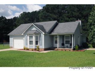 107 Rosewood Ct, Raeford, NC 28376-8238
