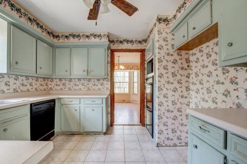 2114 Shadow Rock Dr, Humble, TX 77339-2257