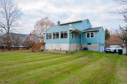 107 Barnes Rd, Washingtonville NY  10992-1933 exterior