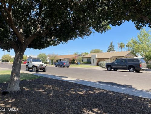 5021 Sierra Vista Dr, Glendale, AZ 85301-4016