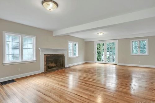 5 Hazel St, Norwalk CT  06851-3016 exterior
