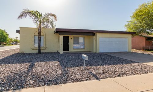 3041 87th Ave, Phoenix, AZ 85037-3307