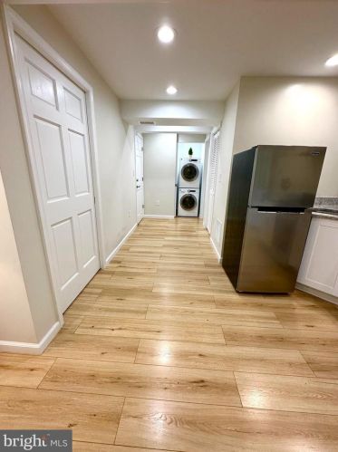 8301 Wind Fall Rd, Springfield VA  22153-3860 exterior