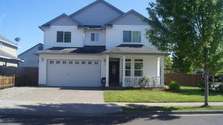2615 13th St, Battle Ground, WA 98604-9586