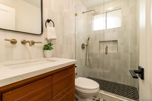 4304 Quapaw Ave, San Diego CA 92117-4525 exterior